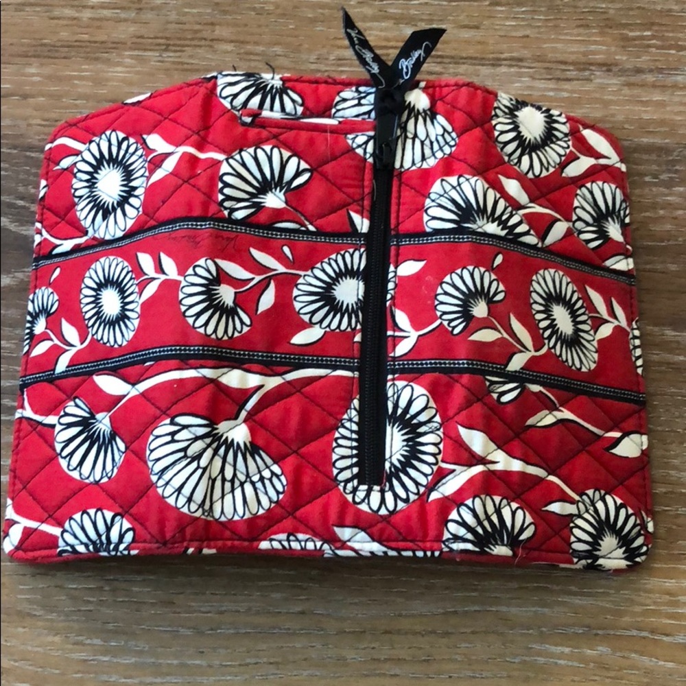 Brand new Vera Bradley wallet - Picture 3 of 3